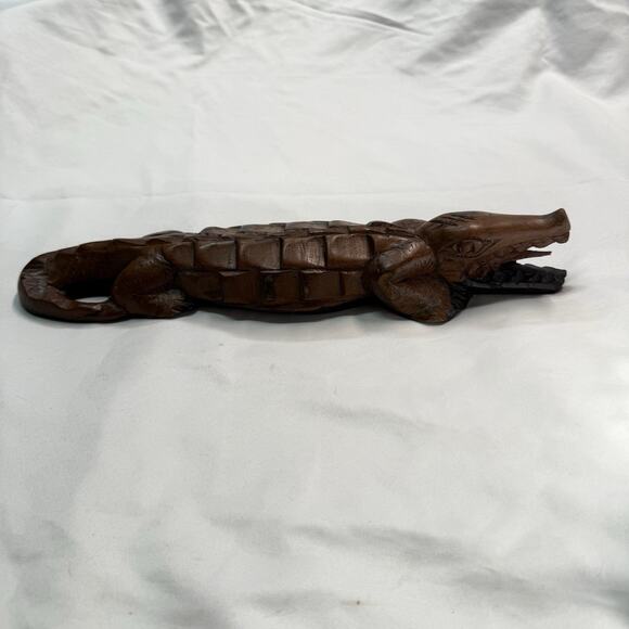 Vintage Hand Carved Mahogany Alligator Wall Hanging Folk Art Crocodile Decor. - Picture 1 of 6